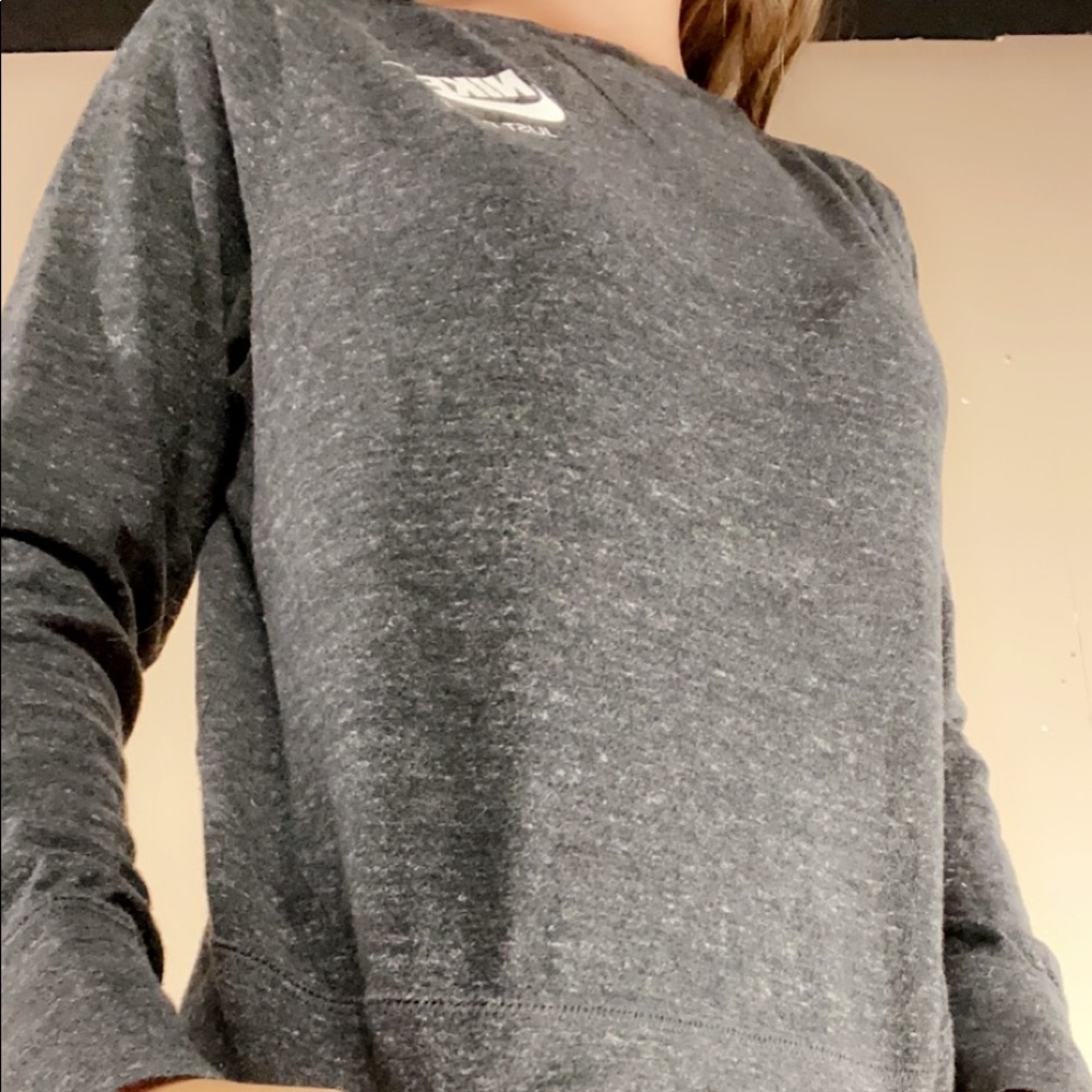 Nike Sweater/ Long Sleeve